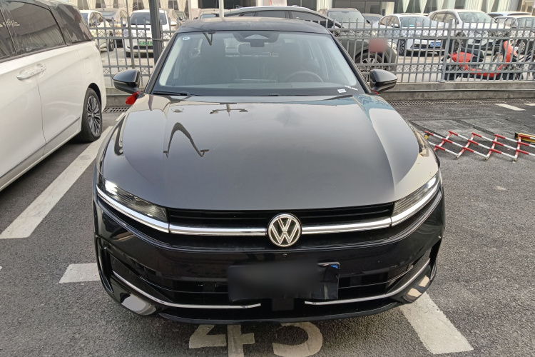 大众 迈腾 2024款  300TSI DSG尊享版显眼包车身外观2