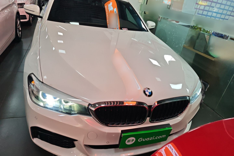 宝马5系 2020款 525Li M运动套装车身外观2