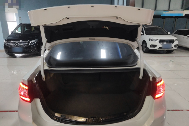 福特 蒙迪欧 2013款 1.5L GTDi180时尚型机舱底盘23