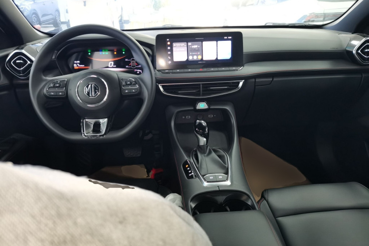 名爵 MG5 2025款 180DVVT 全球抢先版中控内饰12