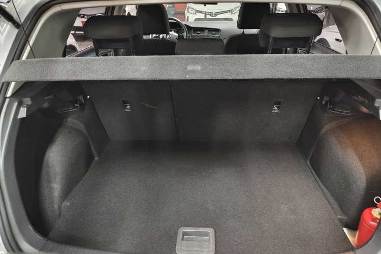 大众 高尔夫 2017款 230TSI 自动舒适百万辆纪念版中控内饰7004