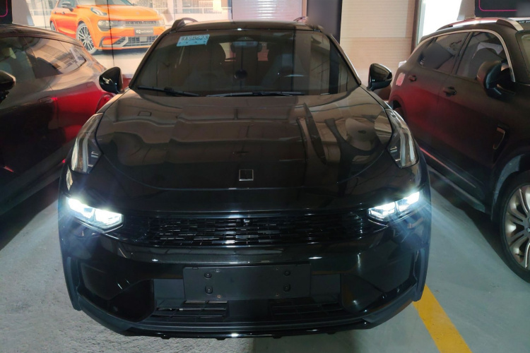 领克01 EM-P 2023款 1.5TD EM-P PM车身外观2