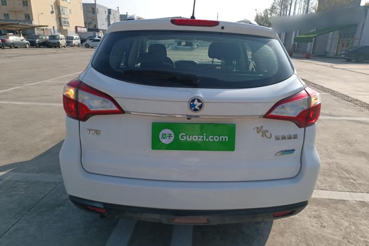 启辰T70 2016款 2.0L CVT睿趣版车身外观6