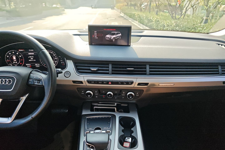 奥迪Q7 2019款 45 TFSI 舒适型局部细节16