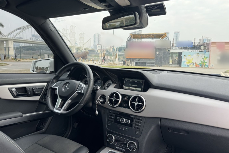 奔驰GLK级 2015款 GLK 260 4MATIC 时尚型 极致版中控内饰7009