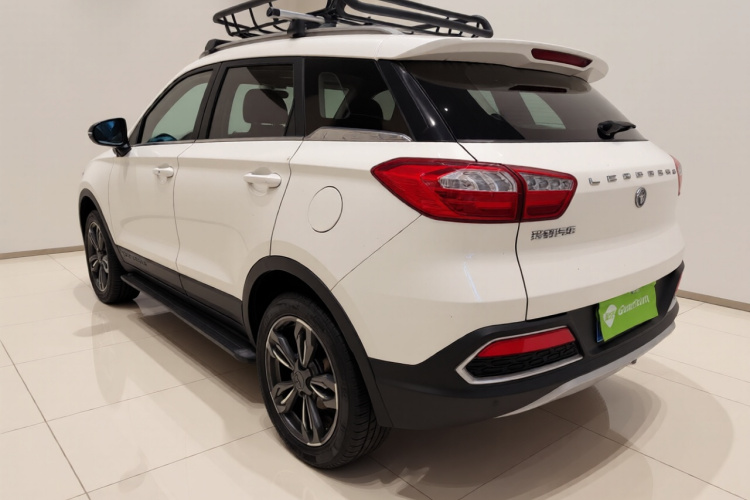 猎豹汽车 猎豹CS9 2017款 1.5L 手动风尚型车身外观5