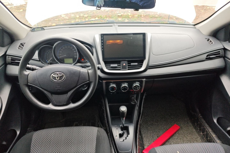 丰田 威驰 2017款 1.5L CVT创行版中控内饰12