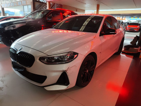 宝马1系 2021款 改款 125i M运动曜夜版