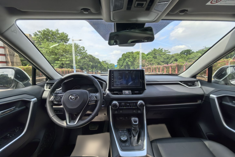 丰田 RAV4荣放 2020款 2.0L CVT四驱尊贵版中控内饰7002
