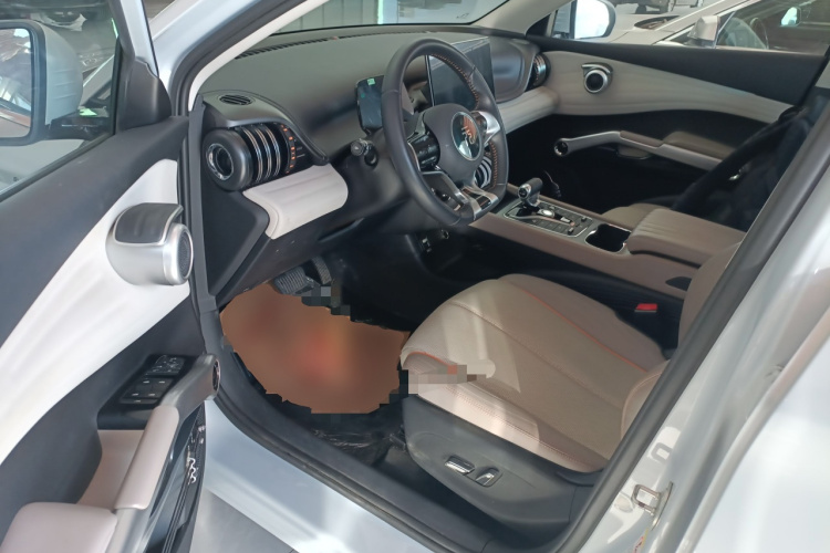 比亚迪 元PLUS 2023款 冠军版 430KM 领先型中控内饰20