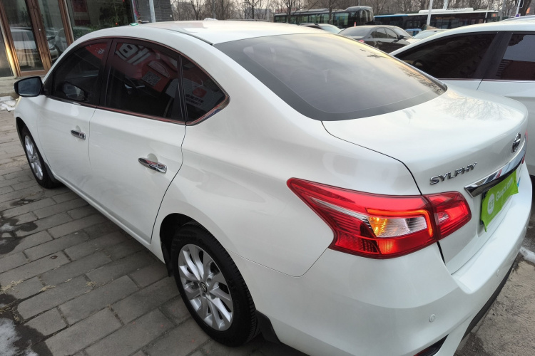 日产 轩逸 2018款 1.6XV CVT尊享版车身外观4