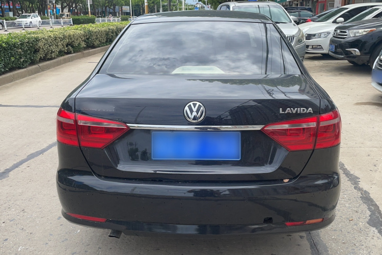 大众 朗逸 2013款 改款经典 1.6L 自动舒适版车身外观6004