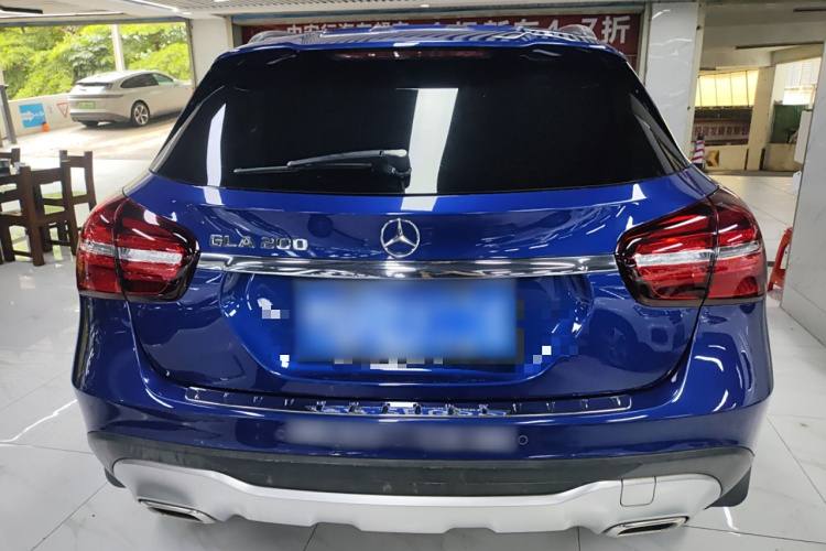 奔驰GLA 2018款 GLA 200 动感型车身外观6004