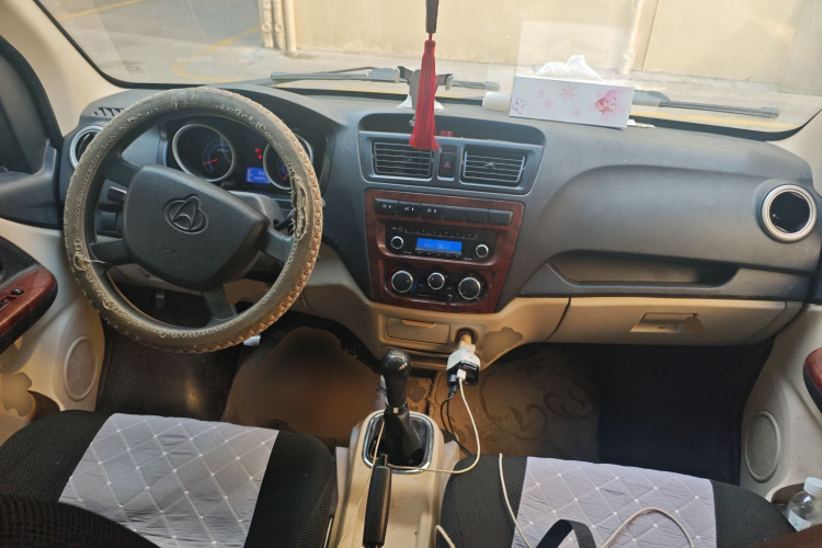 长安凯程 长安睿行M80 2014款 1.5L基本型（四座）4G15S中控内饰12