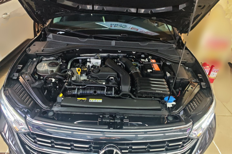 大众 速腾 2023款 300TSI DSG超越版机舱底盘24