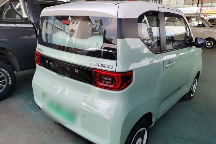 五菱汽车 宏光MINIEV 2022款 马卡龙臻享款 磷酸铁锂车身外观6005