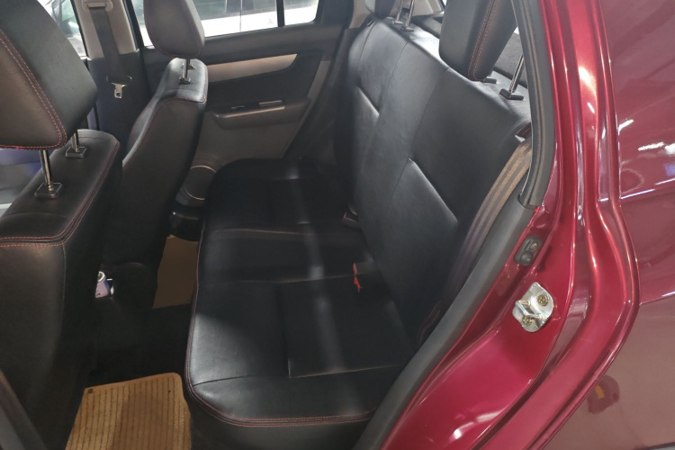 铃木 雨燕 2013款 1.5L 自动20周年限量版中控内饰21