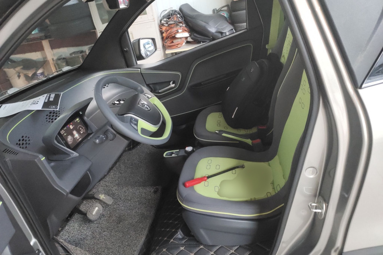 宝骏E100 2019款 250KM 智行版局部细节19