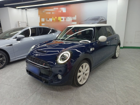 MINI 2019款 2.0T COOPER S 艺术家 五门版