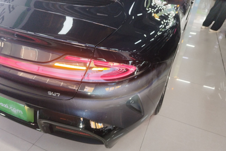 小米汽车 小米SU7 2024款 后驱长续航智驾版车身外观6006