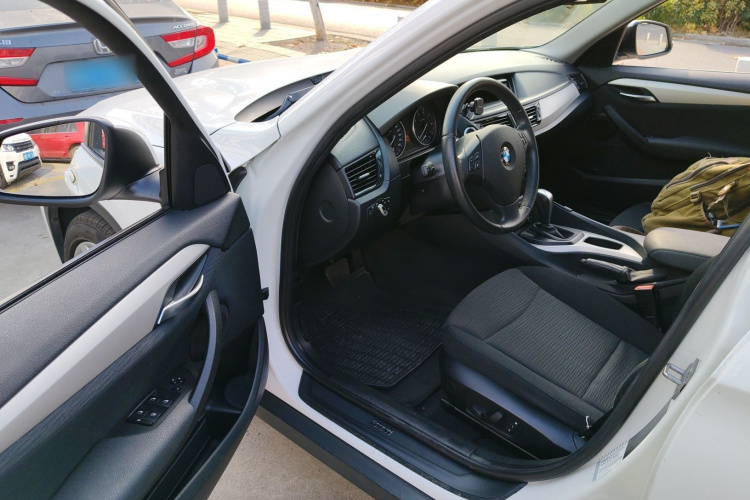 宝马X1 2013款 sDrive18i 时尚型中控内饰20