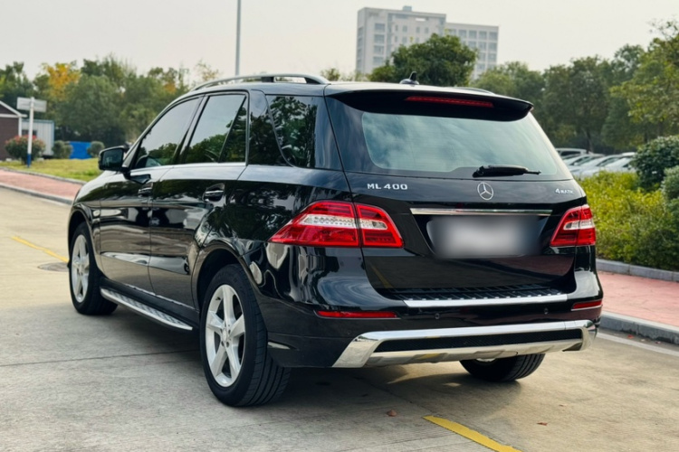奔驰M级 2014款 ML 400 4MATIC动感型车身外观6001