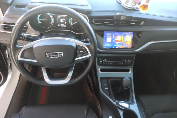 吉利汽车 帝豪 2021款 UP 1.5L 手动豪华型中控内饰12