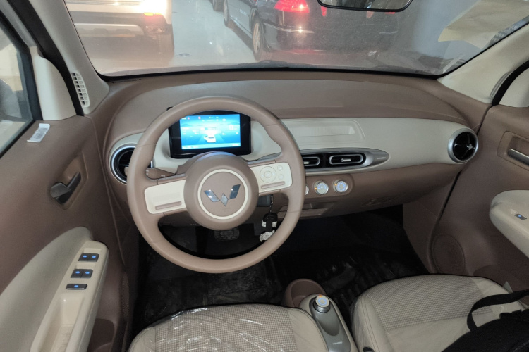 五菱汽车 宏光MINIEV 2025款 四门版 进阶款中控内饰12