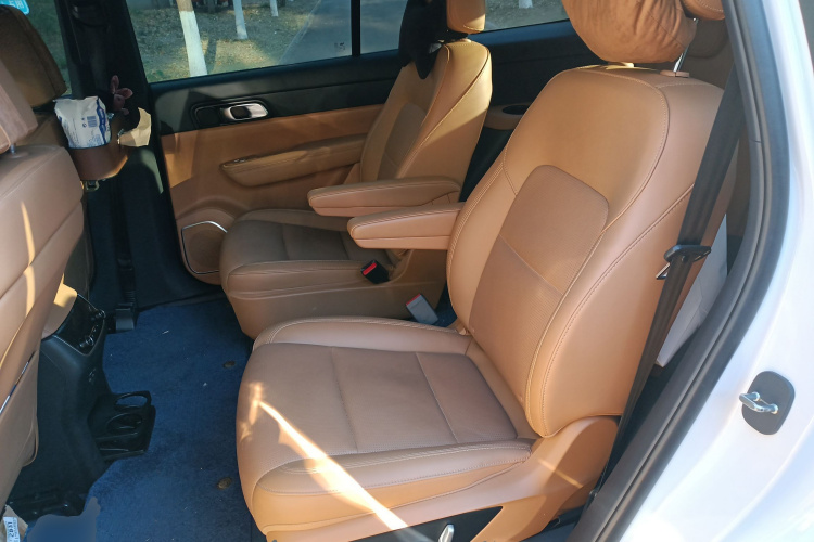 理想汽车 理想ONE 2021款 增程6座版中控内饰21