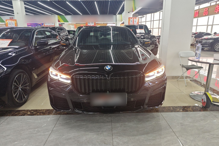 宝马7系 2018款 730Li 领先型 M运动套装车身外观6001