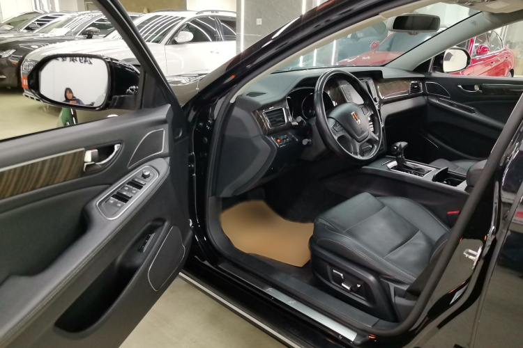 红旗H7 2021款 1.8T 舒适版中控内饰7002