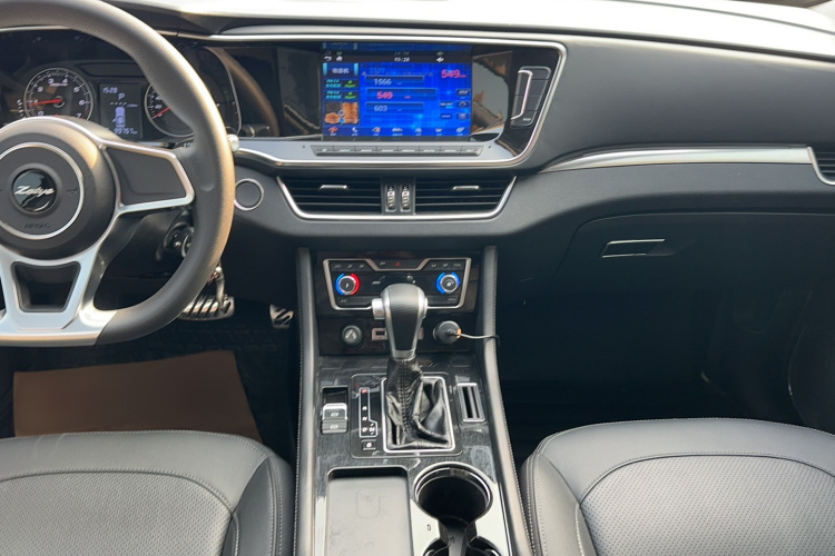 众泰T600 Coupe 2017款 1.5T 自动豪华型局部细节16