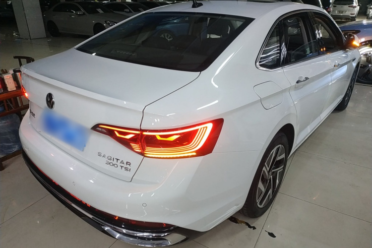 大众 速腾 2023款 300TSI DSG超越版车身外观7
