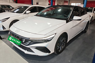 现代 伊兰特 2023款 1.5L CVT LUX尊贵版