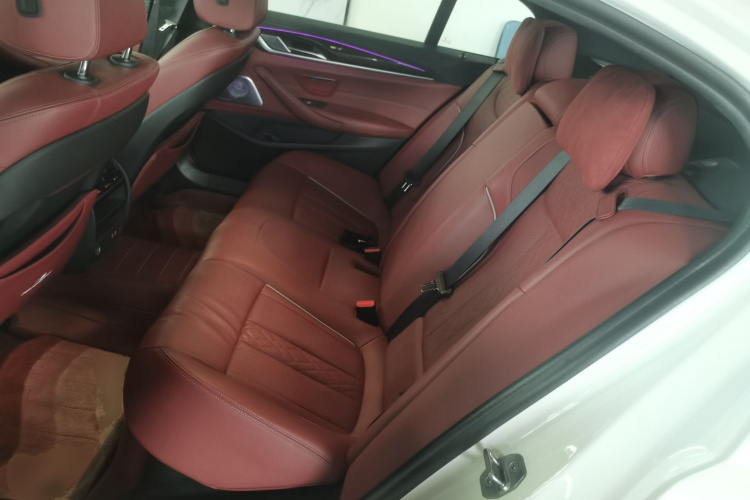 宝马5系 2022款 改款二 525Li M运动套装中控内饰21