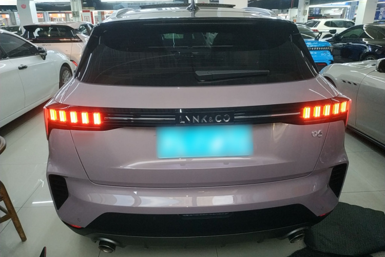 领克06 2021款 1.5T Shero粉色特别版车身外观6