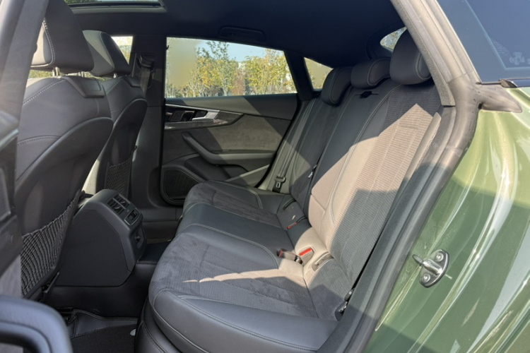 奥迪A5 2023款 Sportback 40 TFSI quattro 豪华动感型车身外观6008