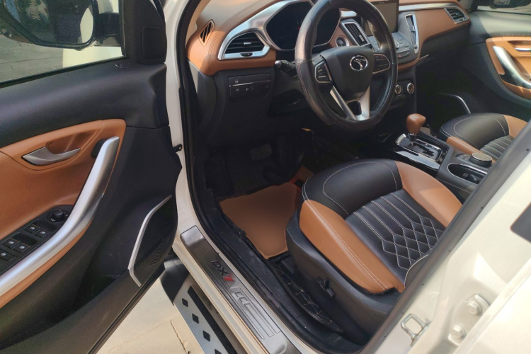 东南DX7 2018款 1.5T 自动豪华型中控内饰20