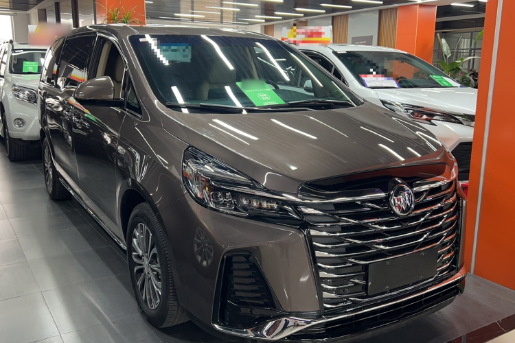 别克GL8 2023款 改款 陆上公务舱 豪华型车身外观6002