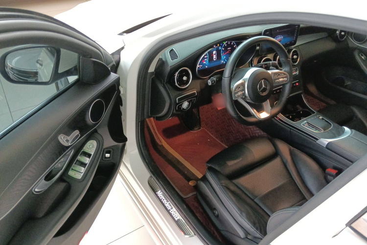 奔驰C级 2021款 C 200 L 时尚型运动版中控内饰20