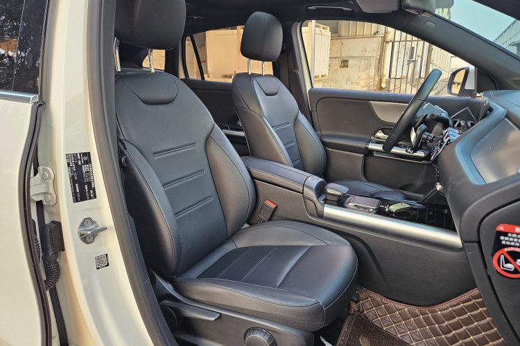 奔驰GLA 2022款 改款二 GLA 200局部细节41