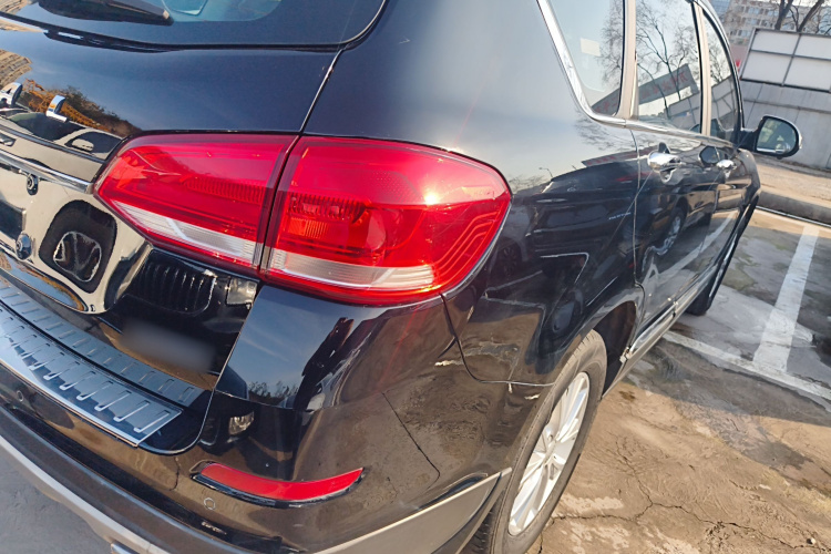 哈弗H6 2019款 运动版 1.5T 自动两驱精英型 国VI车身外观9