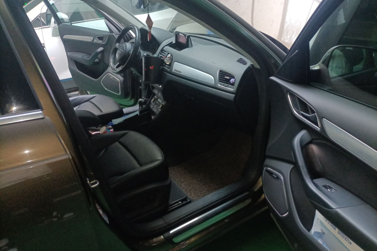 奥迪Q3 2013款 35 TFSI quattro 豪华型局部细节9005