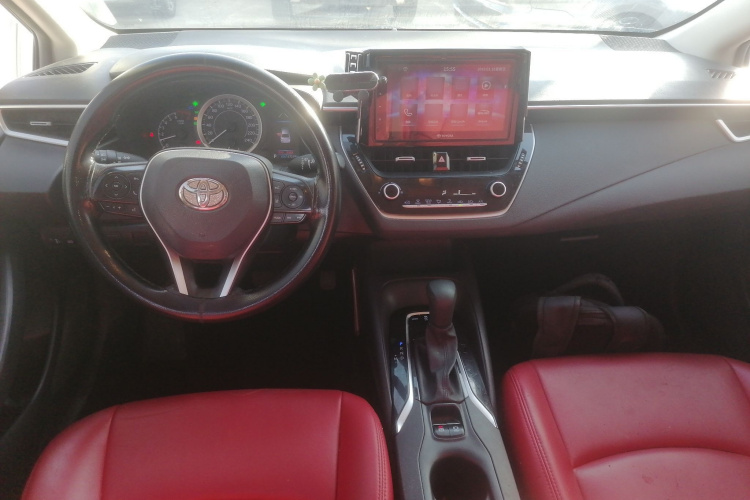 丰田 卡罗拉 2019款 1.2T S-CVT GL-i精英版中控内饰7002