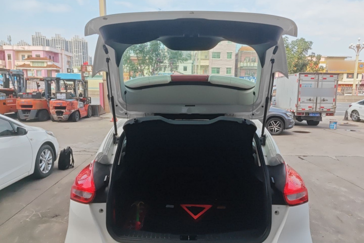 福特 福克斯 2015款 两厢 EcoBoost 125 自动超能风尚型局部细节23