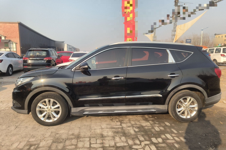 东风风光 风光580 2016款 1.8L 手动舒适型车身外观4