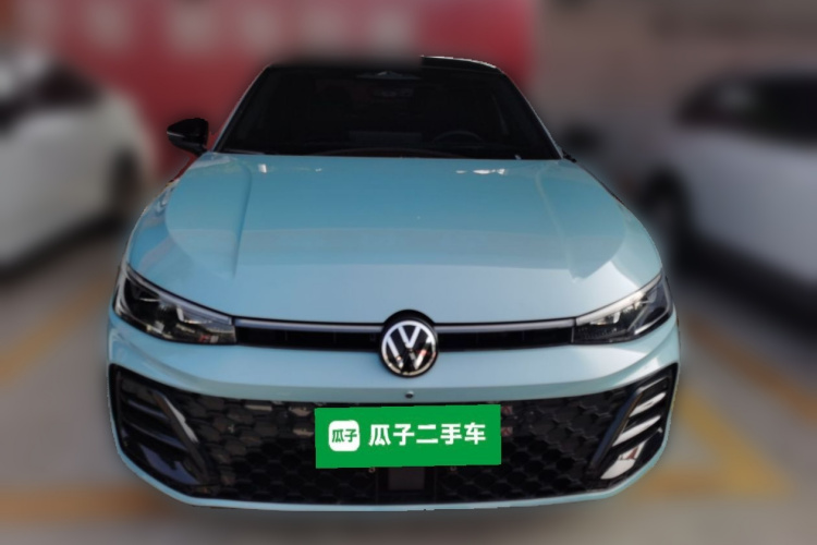 大众 帕萨特 2025款 Pro 380TSI 星空龙尊版车身外观2