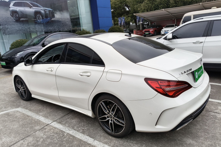 奔驰CLA 2017款 CLA 220 4MATIC车身外观4