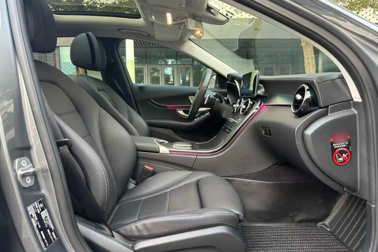 奔驰C级 2020款 C 260 L 运动版车身外观6008