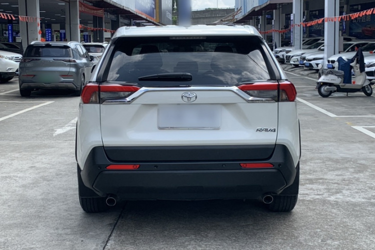丰田 RAV4荣放 2020款 2.0L CVT两驱都市版车身外观6006